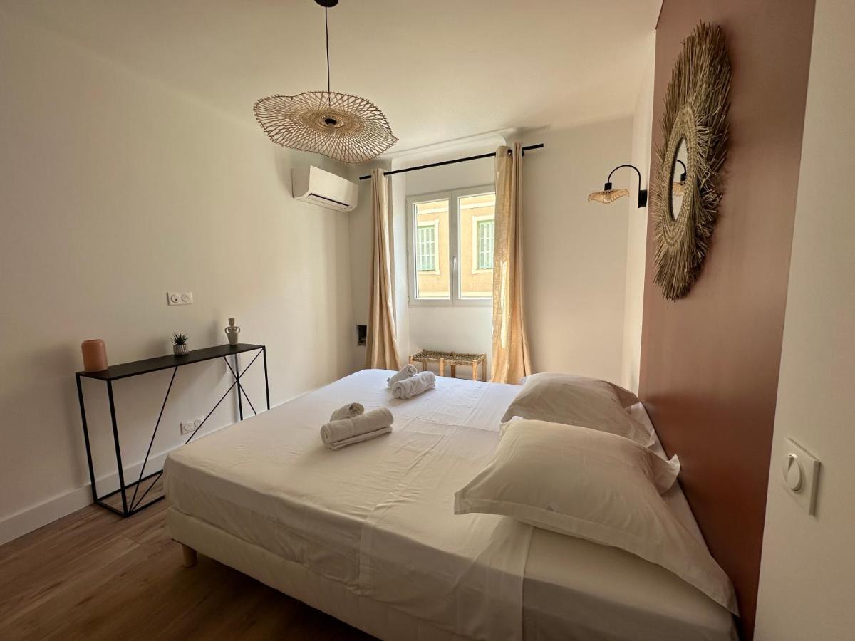 Magnifique T3 Equipe Et Climatise Centre Ajaccio Ideal 4 Personnes Luaran gambar